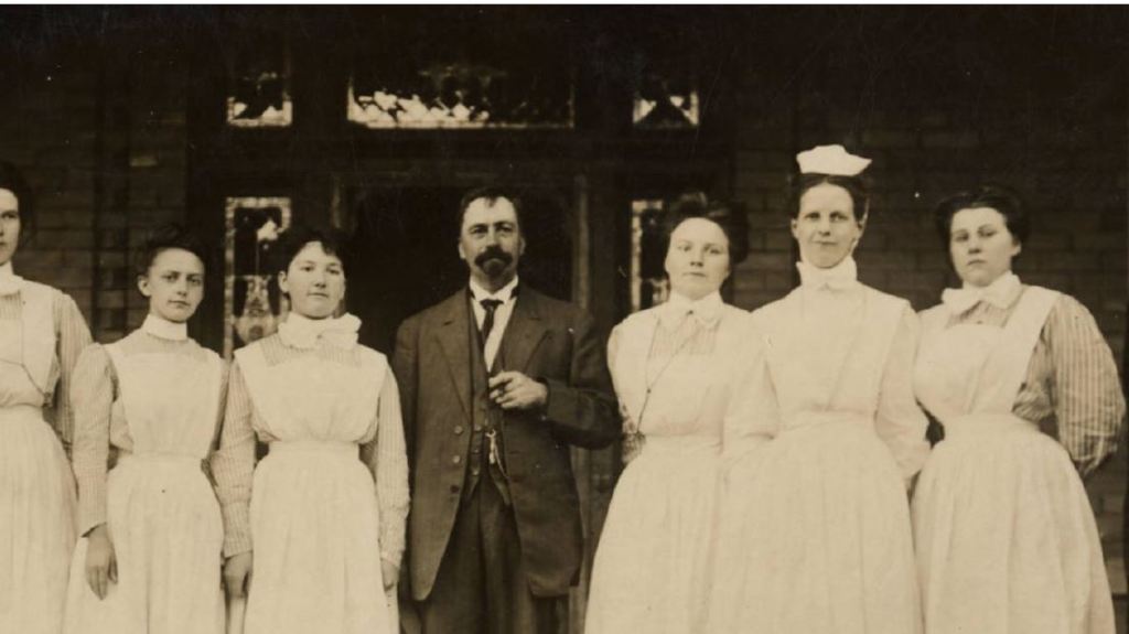 The remarkable life of Dr. Olaf Th Sherping (Skjerping) from Torpo in Hallingdal by Olav&nbsp;Sataslaatten