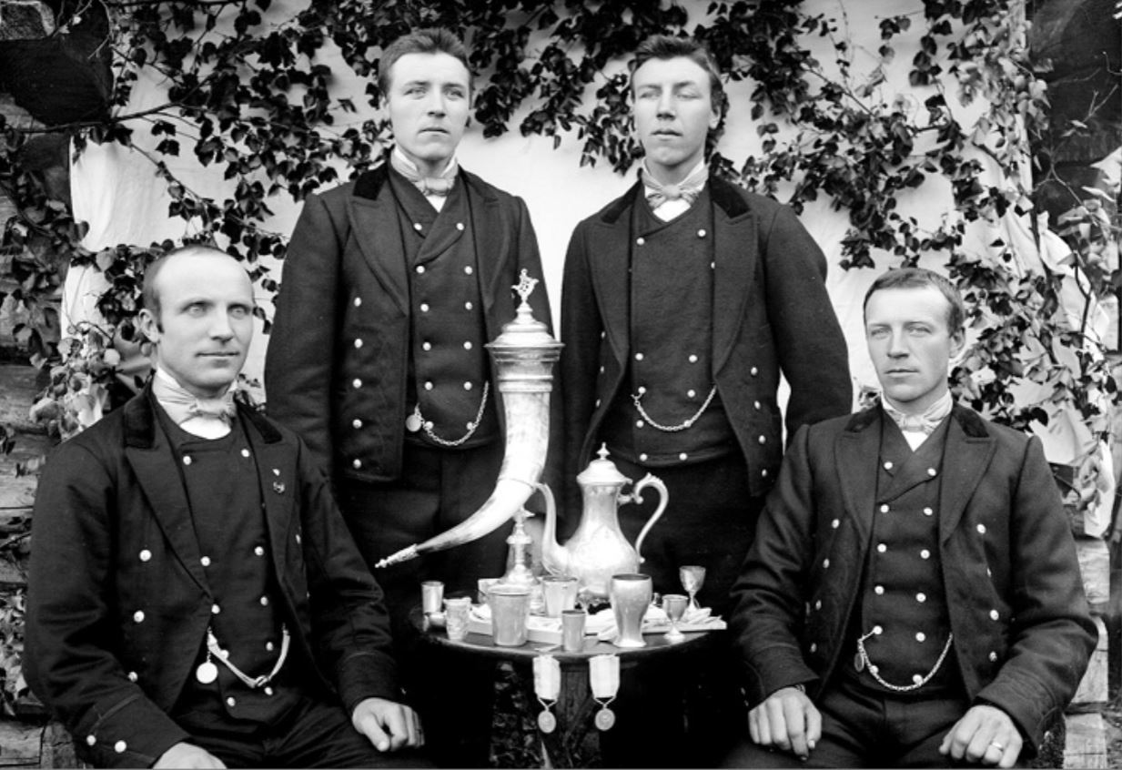 svein hans torleiv asle nestagrd ca 1911 hol bygdearkiv