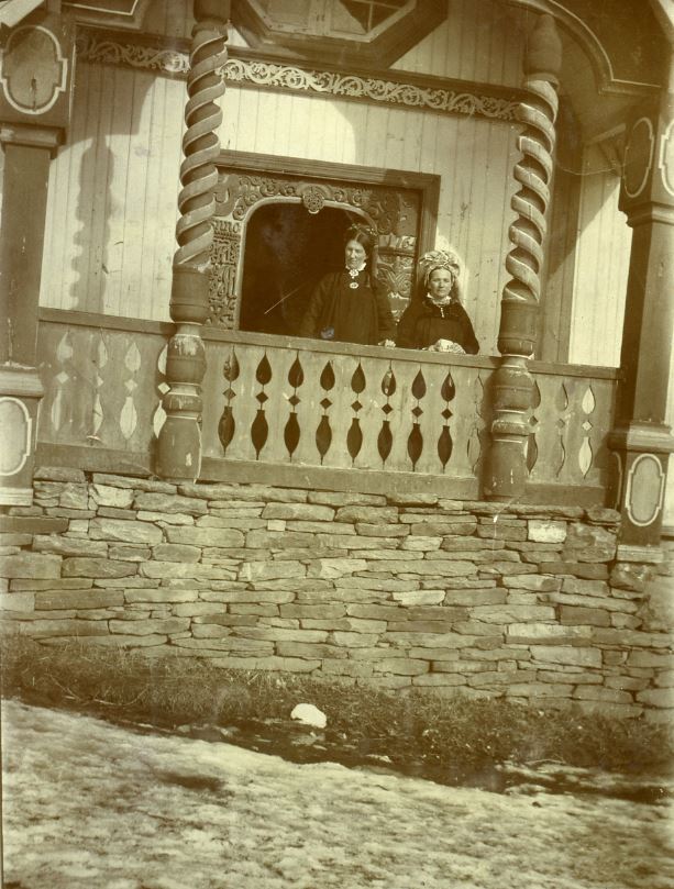 Kem budde i husa og dei ulike gardane på og rundt Sundre i&nbsp;1900?