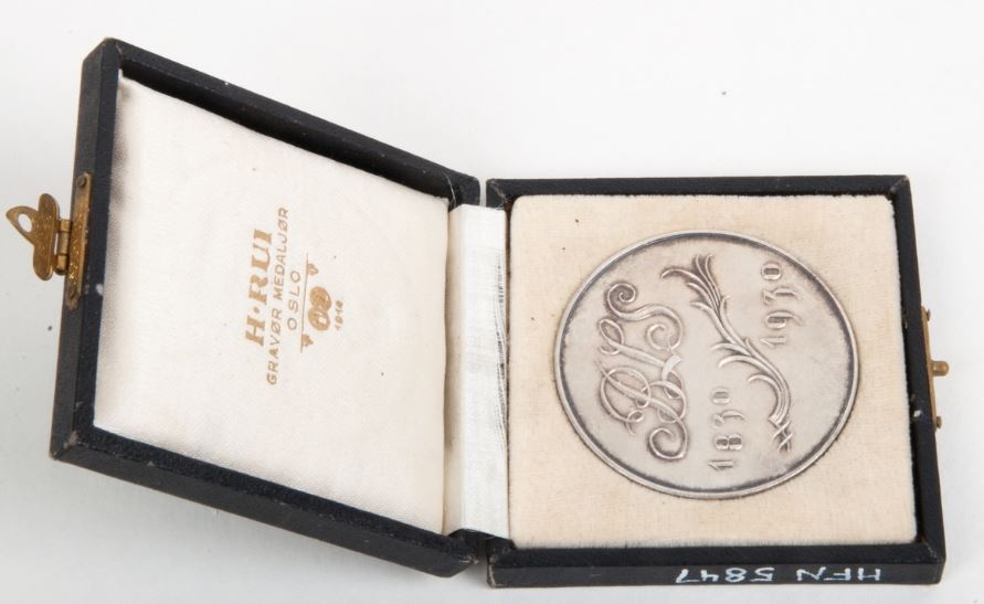Medalje fra jubuleumsutstilling i Drammen 1930