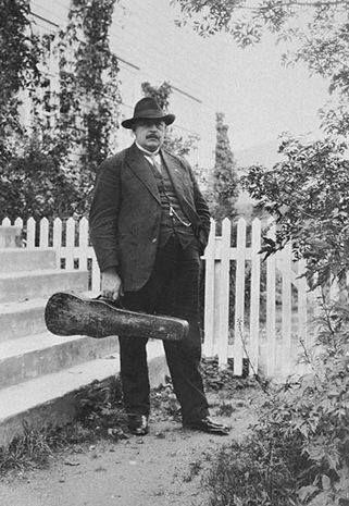 De ti første årene med folkemusikk i radio, 06. april 1925 til 05. april&nbsp;1935